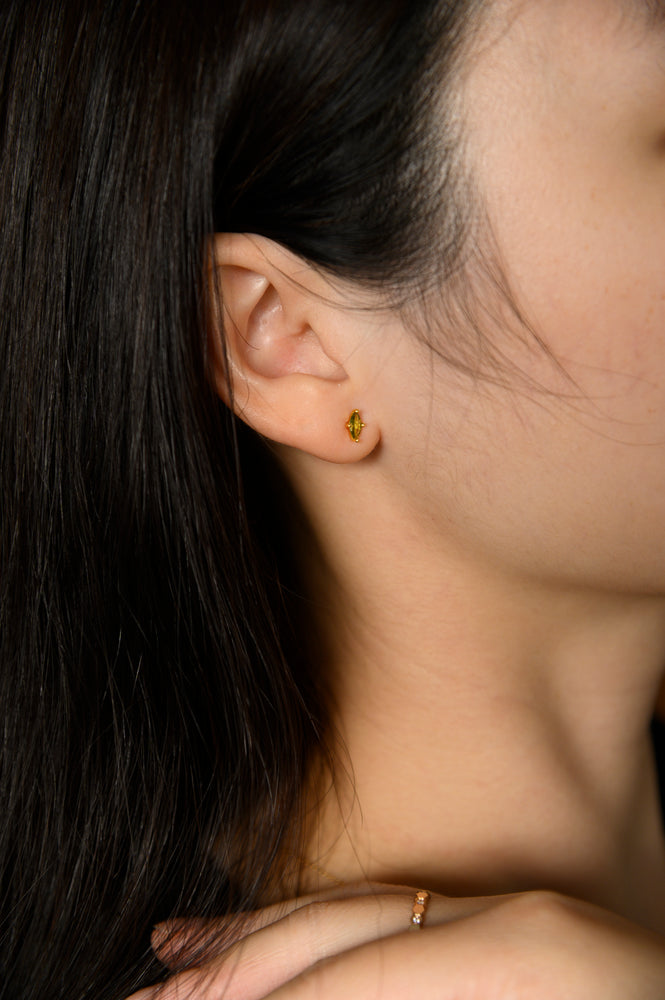 925 Sterling Silver - Beryl Studs