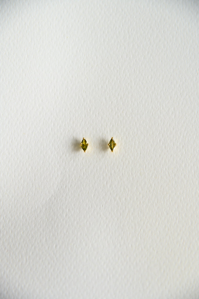 925 Sterling Silver - Beryl Studs
