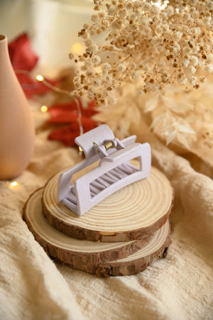 Boxy Claw Hair Clip in lilac