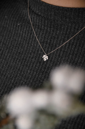 Holly Necklace
