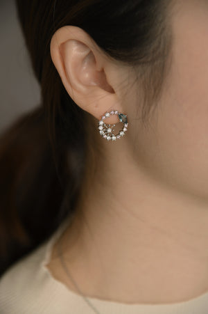 Avril Studs