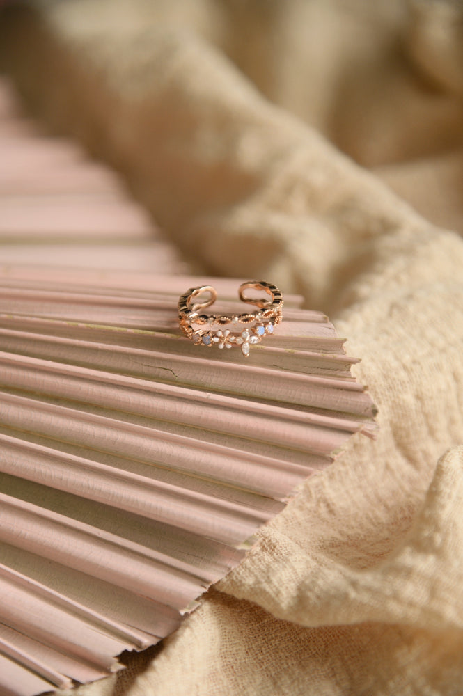 (BACK IN STOCK) Cleome Floral Ring