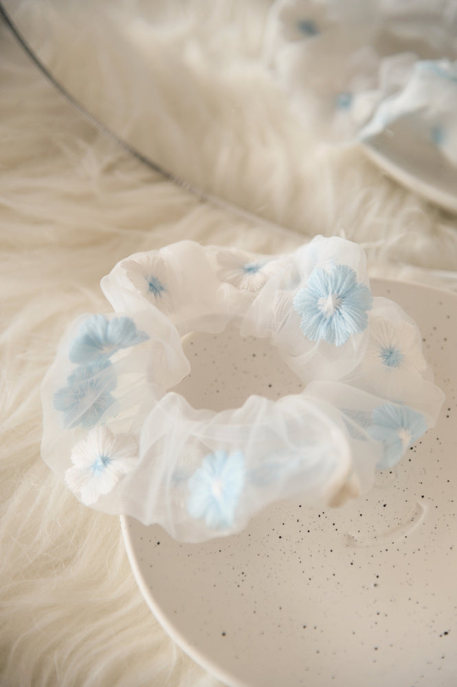 Wisteria Scrunchie in sky