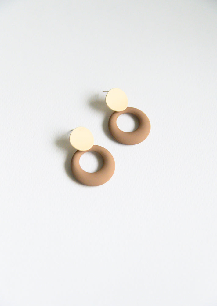 Andromeda Earrings in neutral