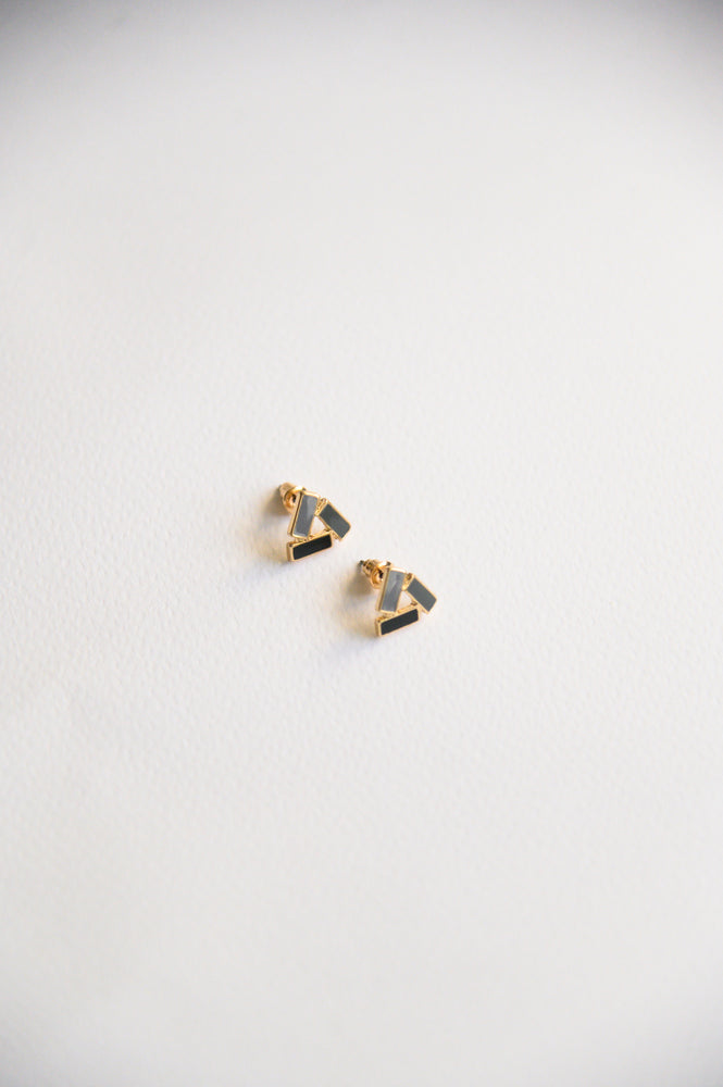 Eila Studs