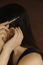 Nouvel Hairpin in light gold