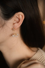 Snowlight Earrings in winter