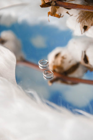 925 Sterling Silver - Coro Huggies in silver