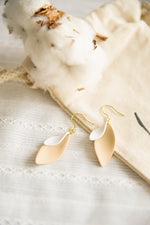 Caro Earrings in peach