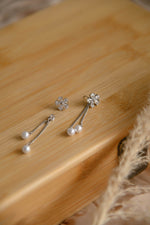 Thallo Earrings